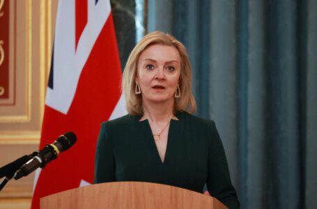 El ministro de Asuntos Exteriores del Reino Unido anuncia su visita a Kiev y dice que el único camino para Rusia es la desescalada con Ucrania