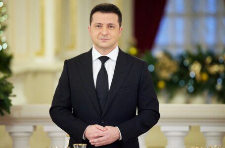 El ucraniano Zelenskiy se muestra desafiante en su discurso de Año Nuevo