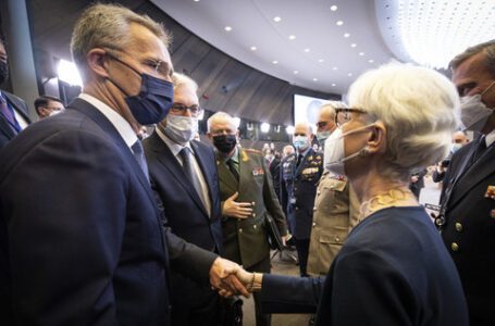 La OTAN y Rusia en conversaciones para reabrir embajadas
