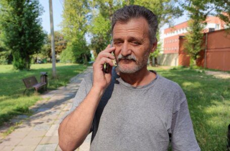 Un corresponsal de RFE/RL es capturado por hombres enmascarados en Minsk, según un grupo de derechos