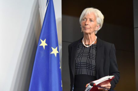 Los eurodiputados interrogan a la jefa del BCE, Lagarde, sobre la subida de precios