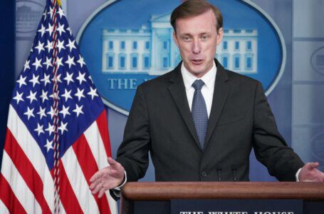 Sullivan dice a su homólogo ruso que Estados Unidos está dispuesto a dialogar sobre el aumento de tropas