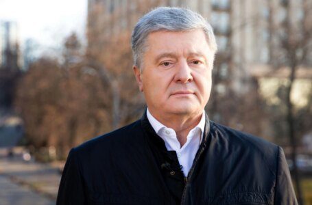 Ucrania acusa al ex presidente Poroshenko de traición