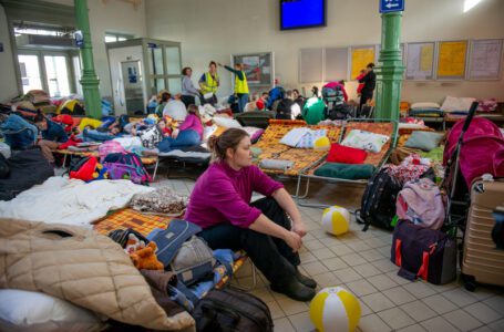 Cómo los servicios sociales de Europa del Este hacen frente a los refugiados de Ucrania