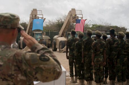 Biden aprueba el plan de enviar tropas estadounidenses a Somalia