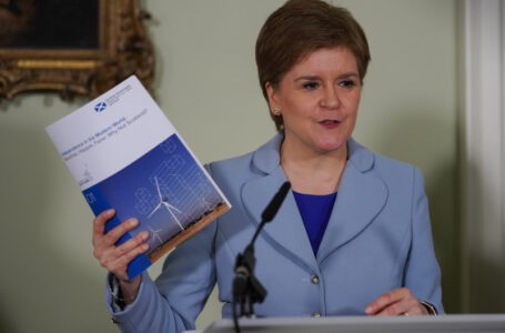 La apuesta de Sturgeon por el “referéndum” de 2023 para Escocia