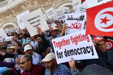 La nueva Constitución propuesta por Kais Saied hace tambalearse a Túnez