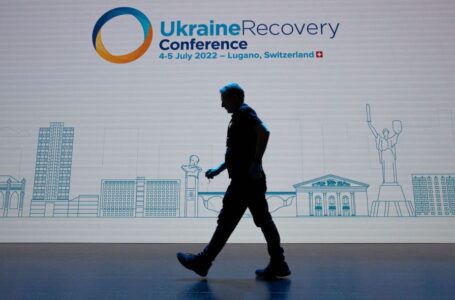 La batalla para salvar la economía de Ucrania de la guerra