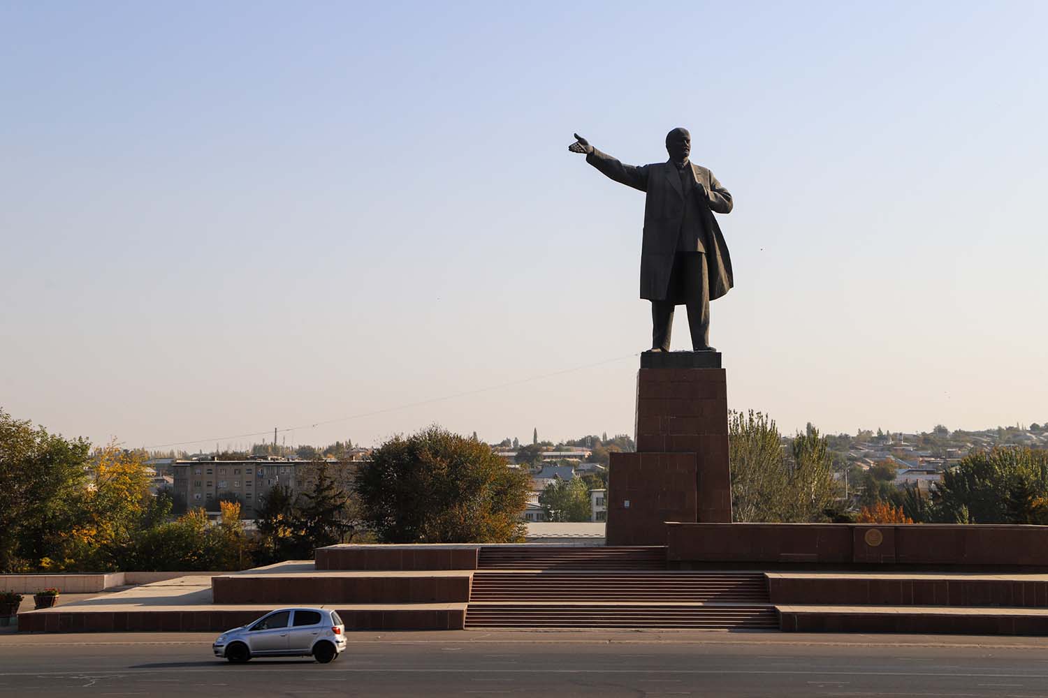 Una estatua de Lenin en Osh, Kirguistán