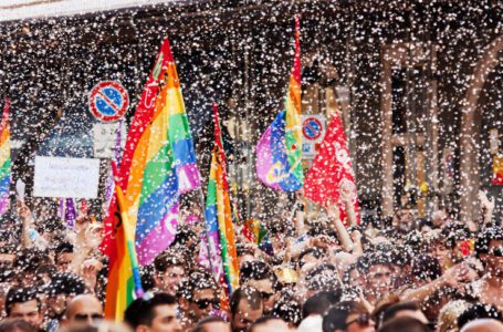 Los intentos del partido gobernante de Polonia de censurar a los artistas LGBTQ+