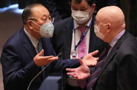 Cómo una insólita coalición superó a China y Rusia en la ONU