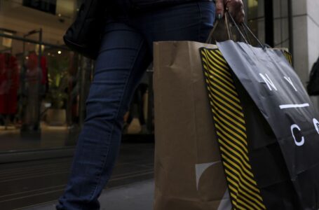 Las ventas navideñas suben un 7,6% pese a la presión de la inflación