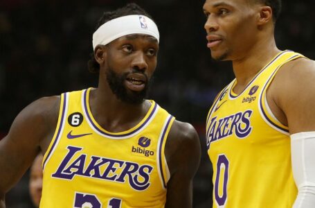 ¿Deberían los Lakers hacer un traspaso? Esa es la gran pregunta