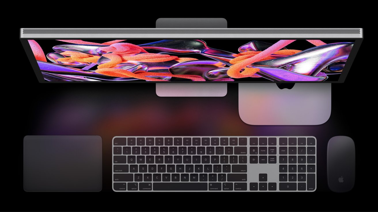 El Mac mini M2 se integrará a la perfección en su sistema informático, al igual que el modelo M1. 