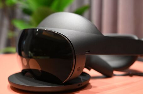 Apple retrasa las gafas de realidad aumentada y planea unos auriculares de realidad mixta más baratos