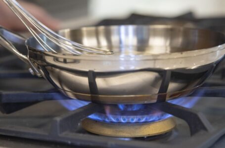 No está prevista la prohibición de las cocinas de gas, según el director de la agencia de seguridad