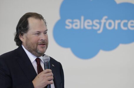 Salesforce recorta cerca del 10% de su plantilla