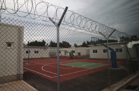 Grecia se enfrenta a un posible juicio por los centros de inmigración “carcelarios” financiados por la UE