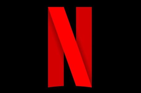 Netflix dice que las nuevas normas estrictas para compartir contraseñas se publicaron por error