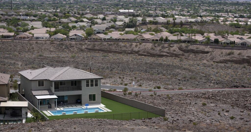 La agencia del agua de Las Vegas busca poder para limitar el uso residencial
