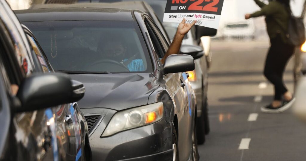 Proposición 22: Un tribunal de apelaciones de California confirma la mayor parte de la ley sobre conductores de vehículos pesados