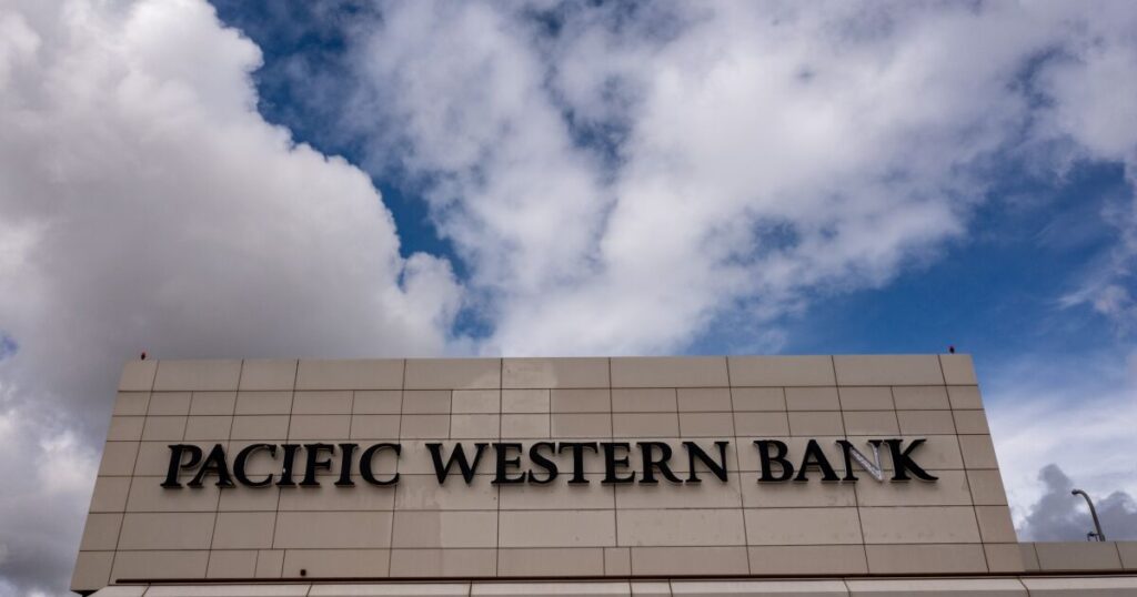 Banc of California en conversaciones para comprar PacWest