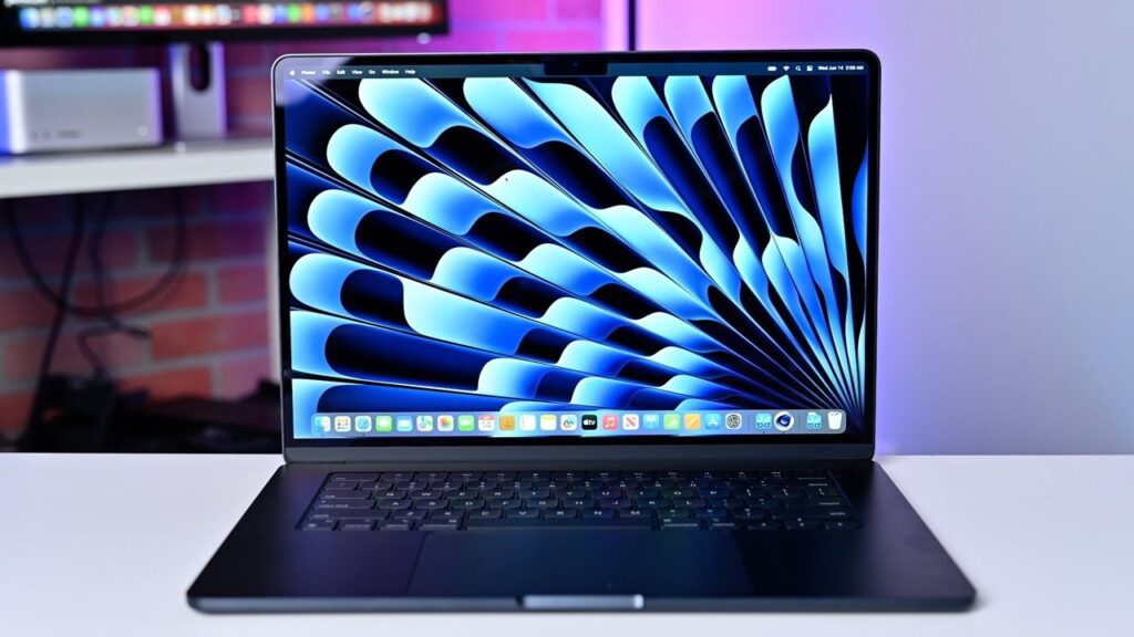 Un nouveau MacBook “low cost” sera disponible en 2024 pour concurrencer les Chromebooks